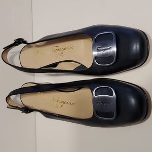 Salvatore Ferragamo Vera Navy Sling Back Shoes Size 8.5 A2